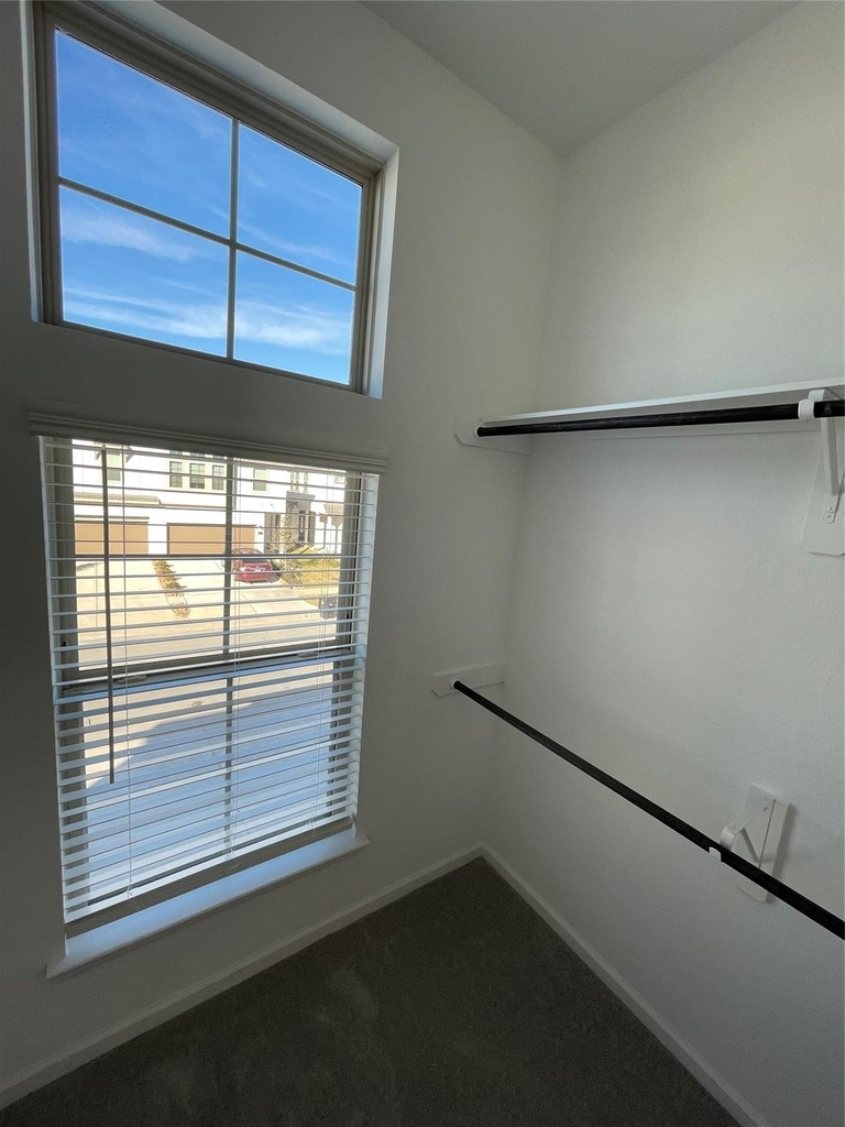 4146 Champlain Way - Photo 14
