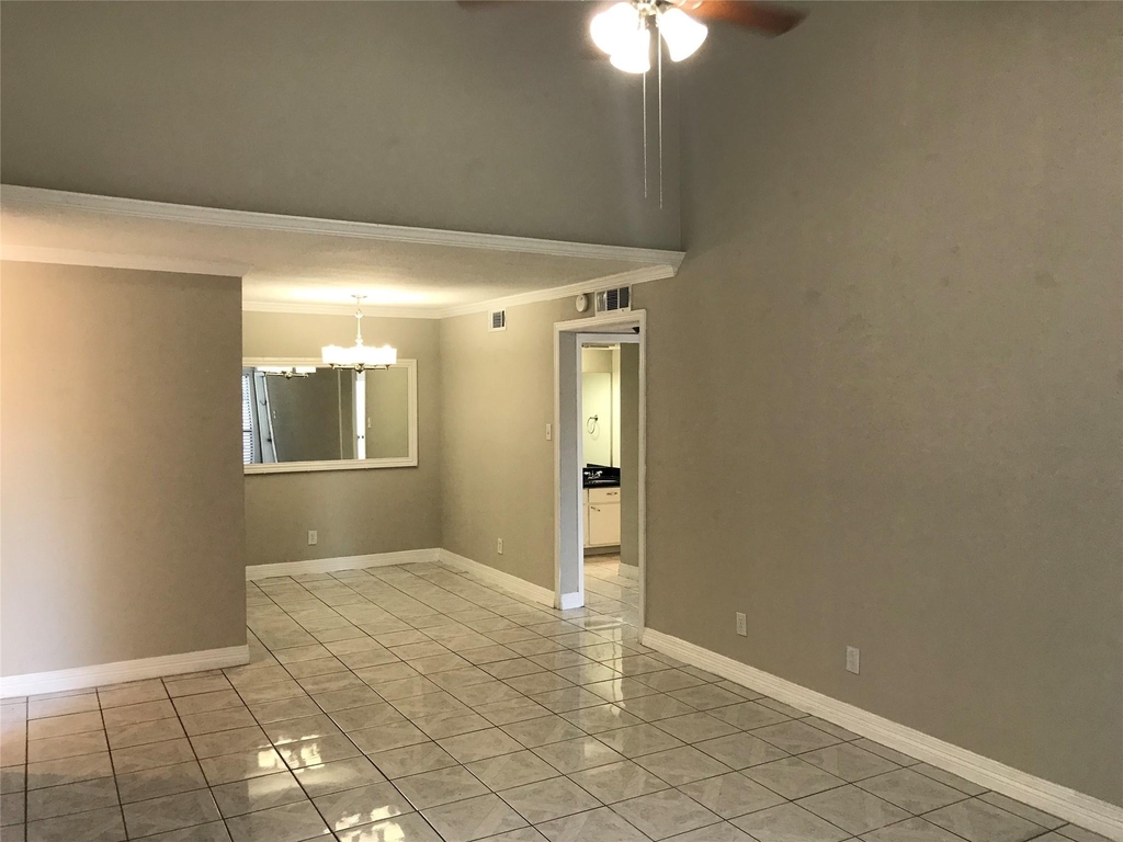 10047 Westpark Drive - Photo 8