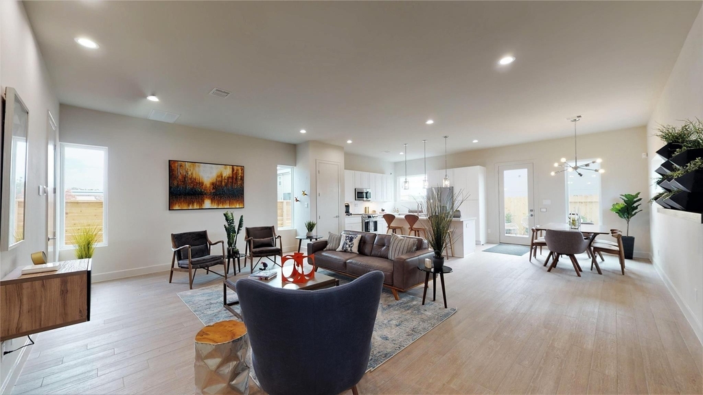 5726 Rucio Lane - Photo 3