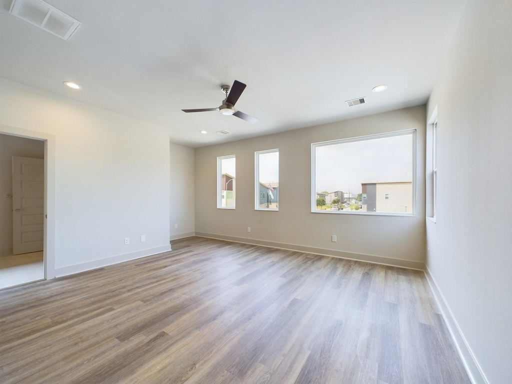5726 Rucio Lane - Photo 17