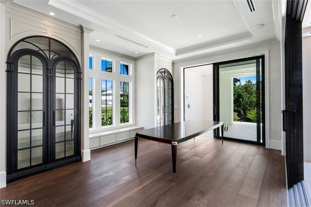 1690 Chesapeake Avenue - Photo 8
