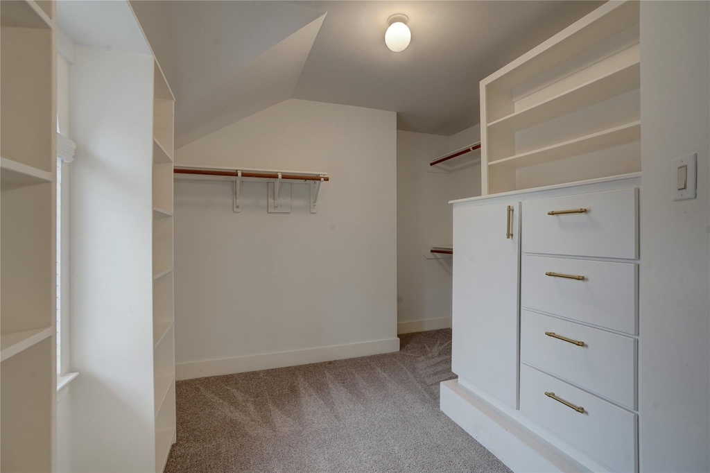 5911 Petty Street - Photo 35