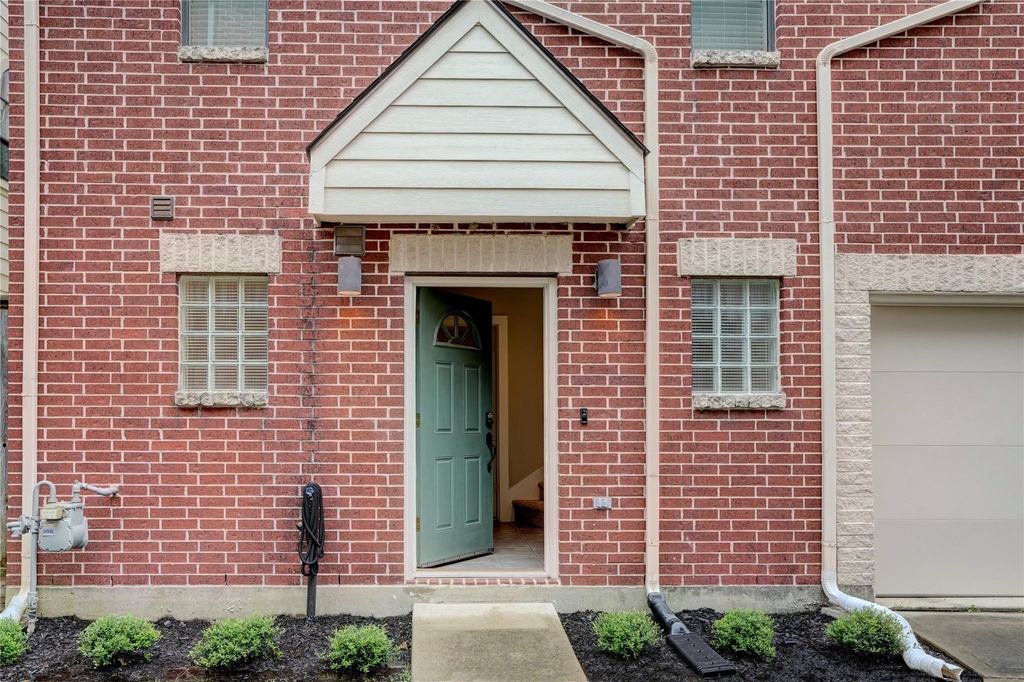 5911 Petty Street - Photo 41