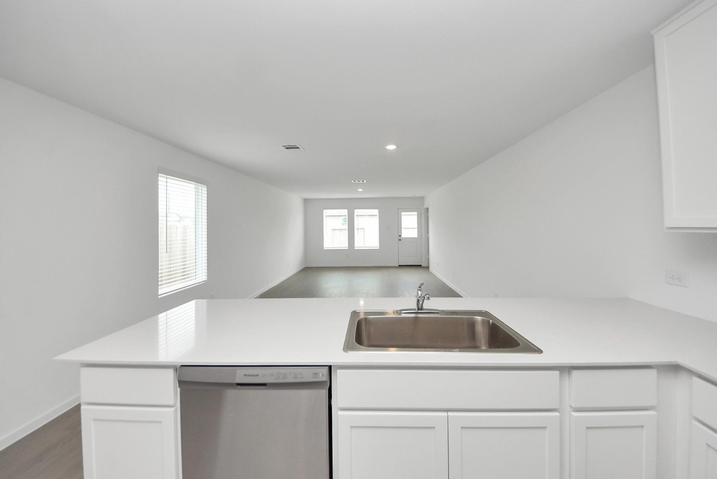 1219 Charlotte Way - Photo 7