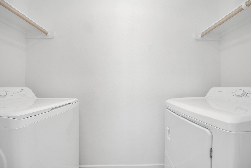 1219 Charlotte Way - Photo 21