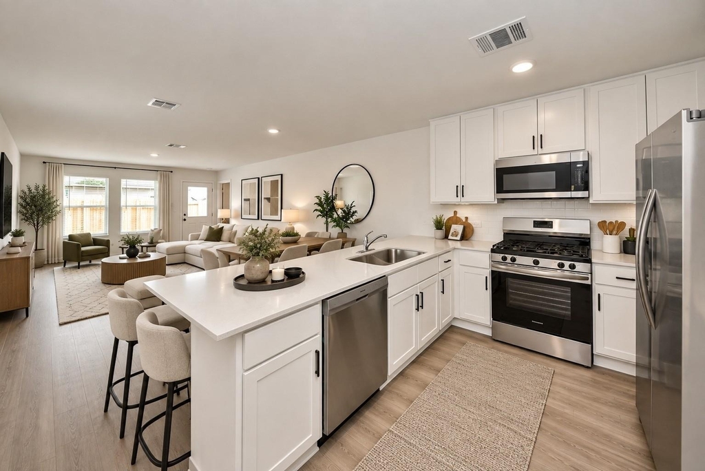 1219 Charlotte Way - Photo 4