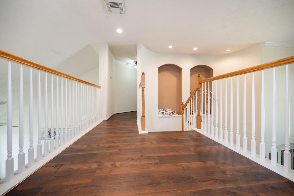 1823 Blue Water Bay Drive - Photo 28