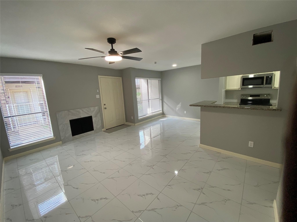 6633 W Airport Boulevard - Photo 5