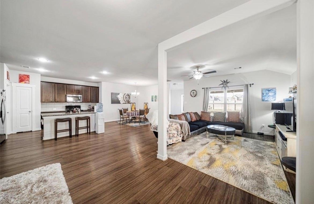 15419 Royce Holly Drive - Photo 8