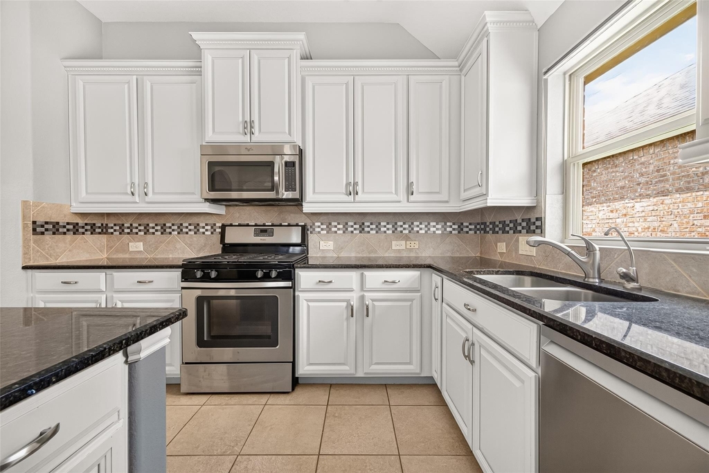 20234 Fossil Valley Lane - Photo 21