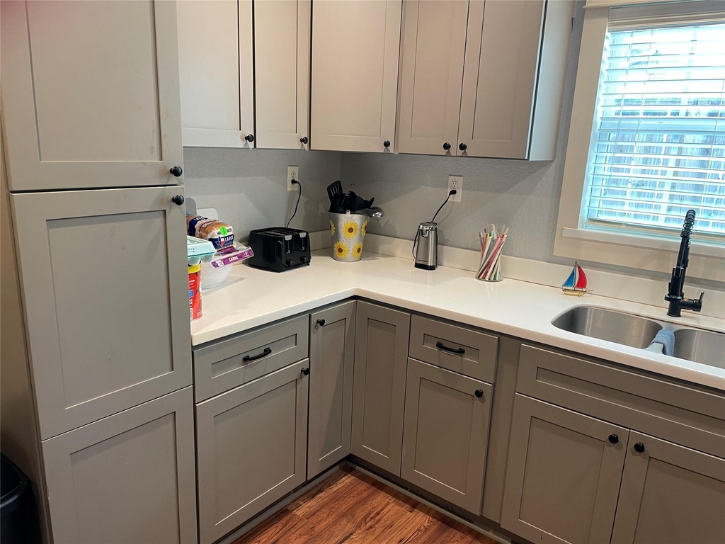 5315 Avenue R - Photo 3