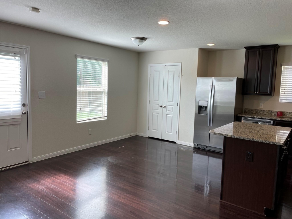 2522 Bedrock Lane - Photo 5