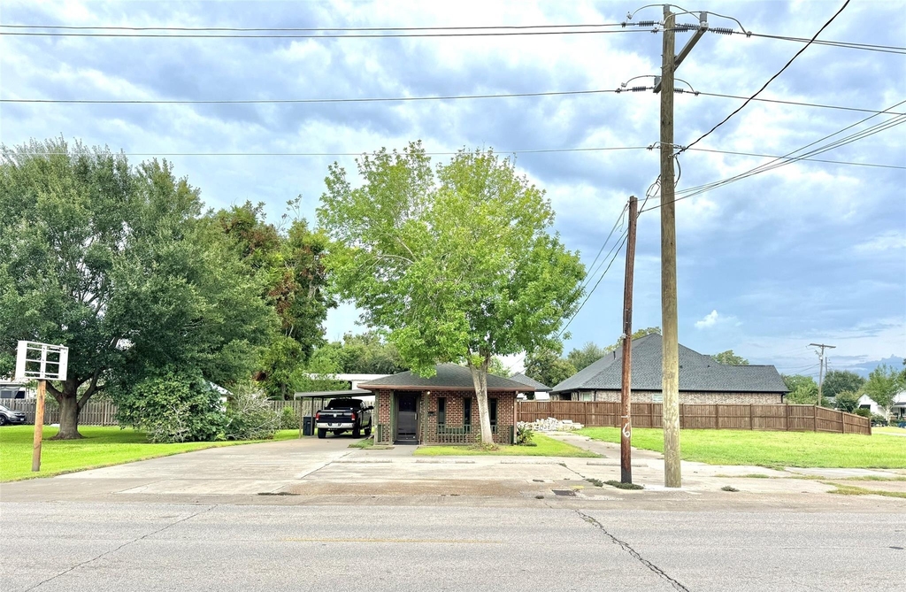 4120 Main Avenue - Photo 1