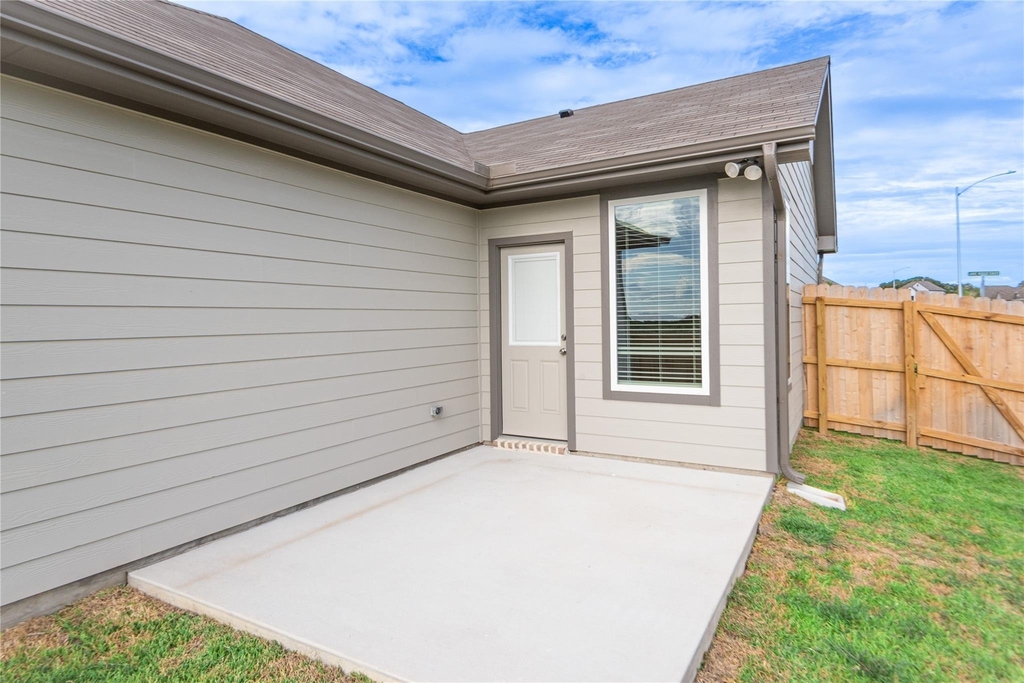 1500 Lake Ridge Drive - Photo 14