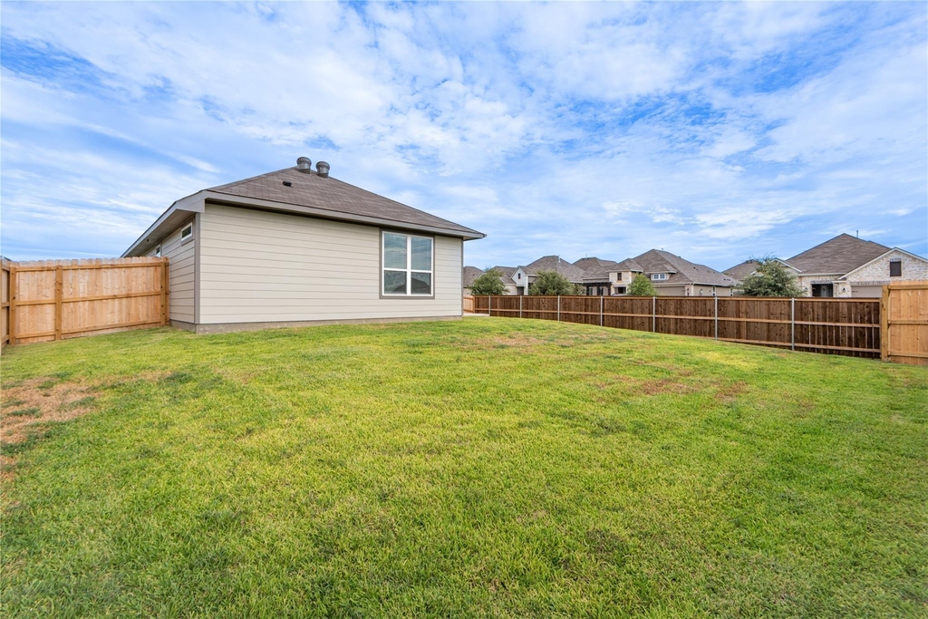 1500 Lake Ridge Drive - Photo 15