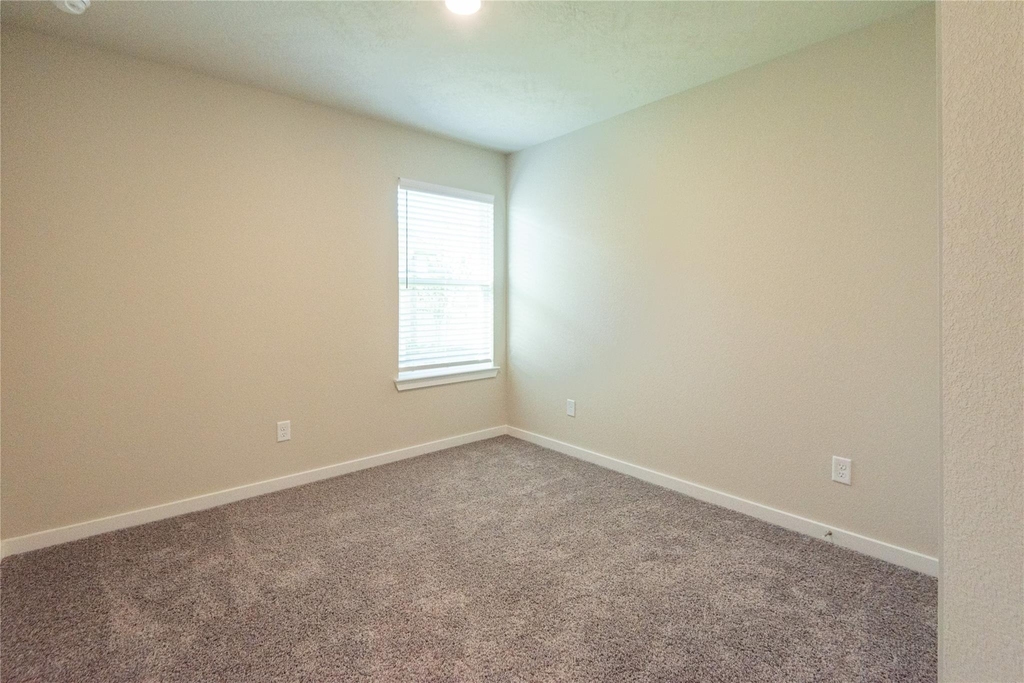 1500 Lake Ridge Drive - Photo 12