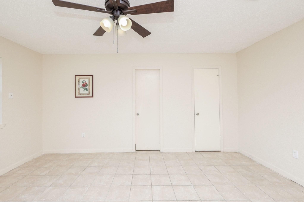 7423 Towerview Ln - Photo 17