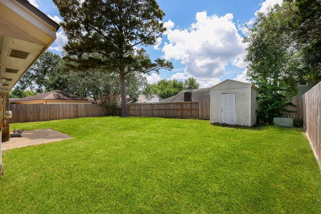 7423 Towerview Ln - Photo 22