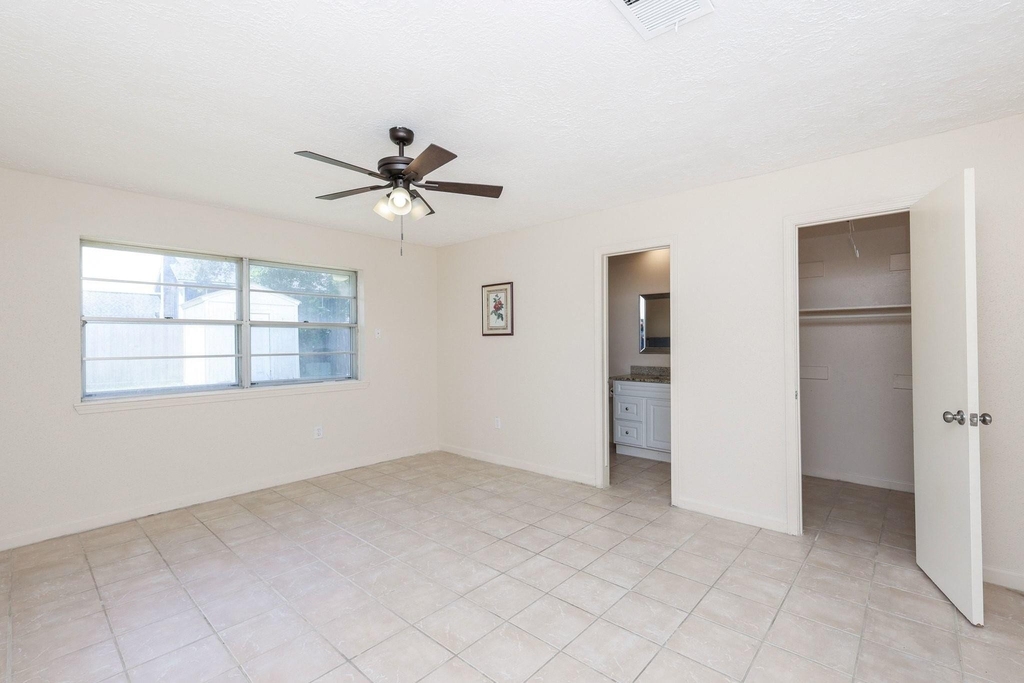 7423 Towerview Ln - Photo 16