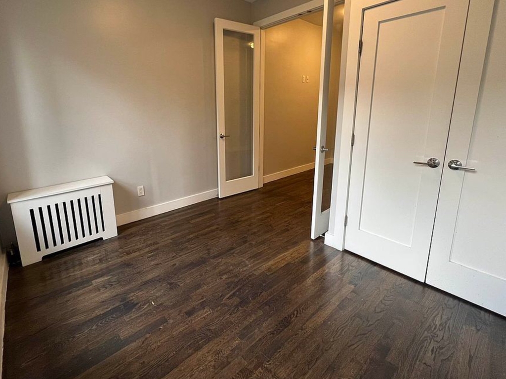 338 West 49th Street - Photo 10
