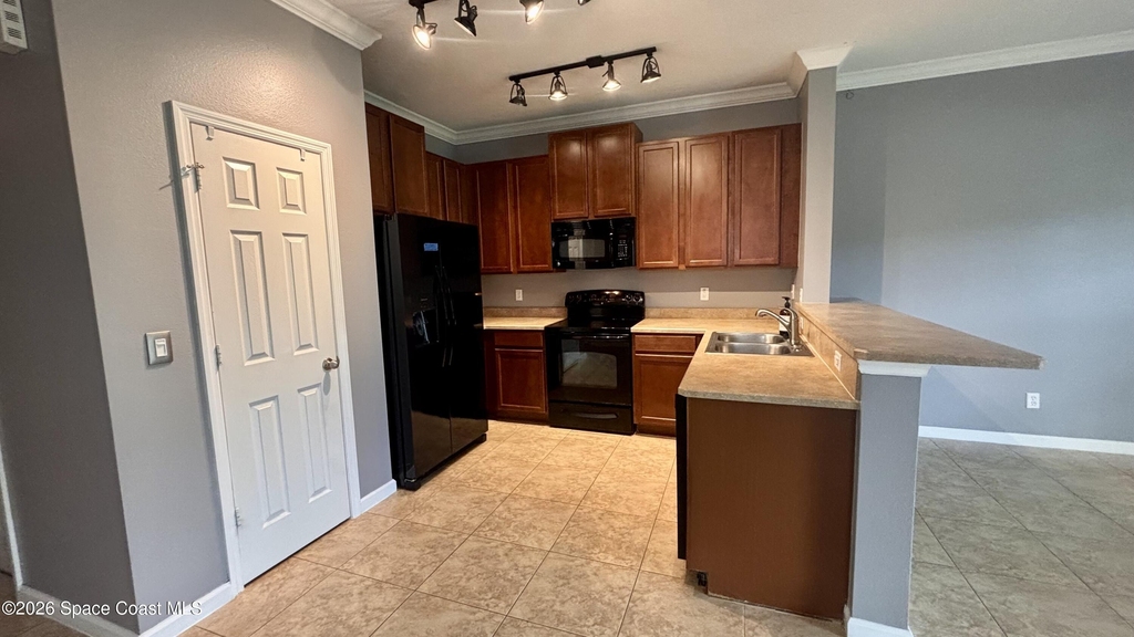 2755 Revolution Street - Photo 5