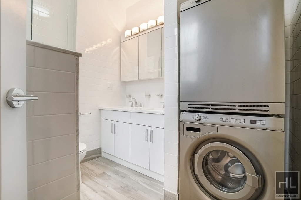 West 72 Street - Photo 4