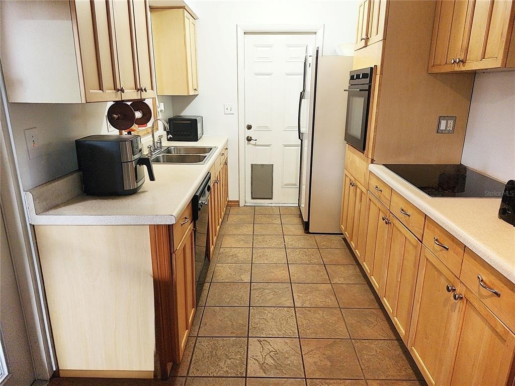 73 S Lincoln Avenue - Photo 8