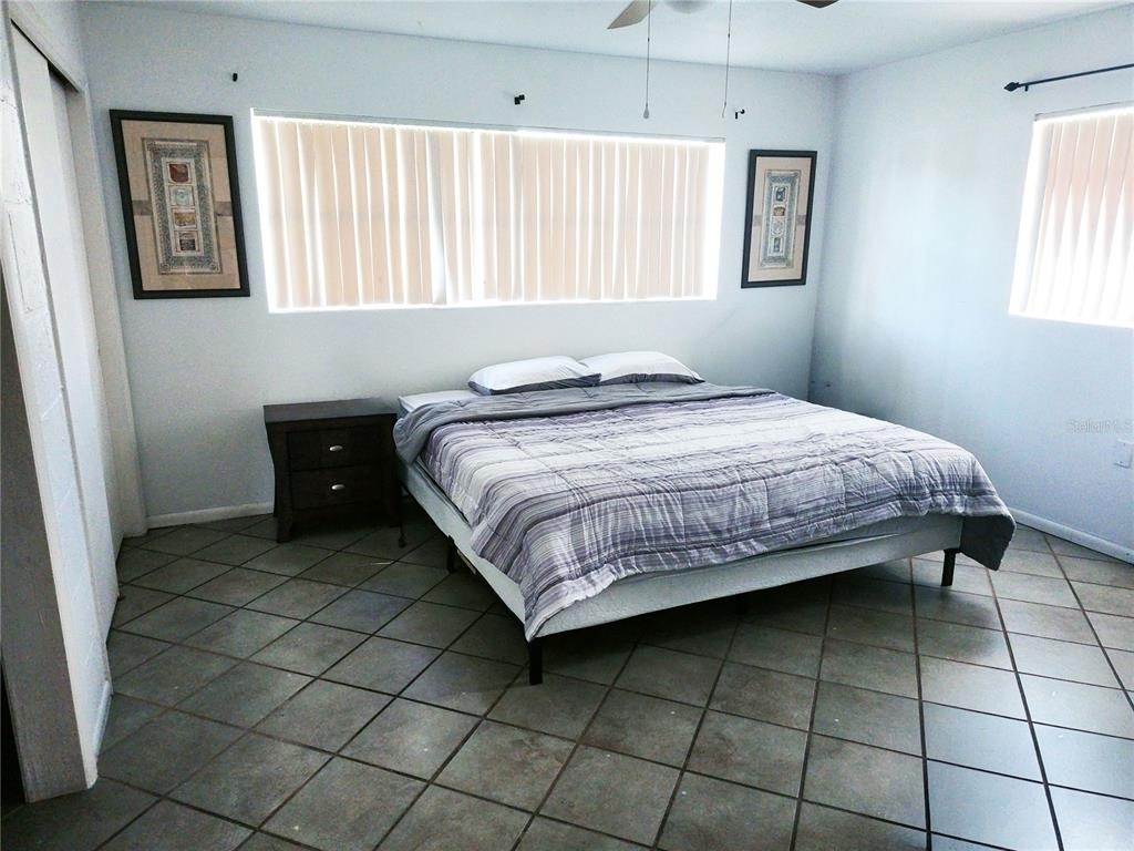 73 S Lincoln Avenue - Photo 2