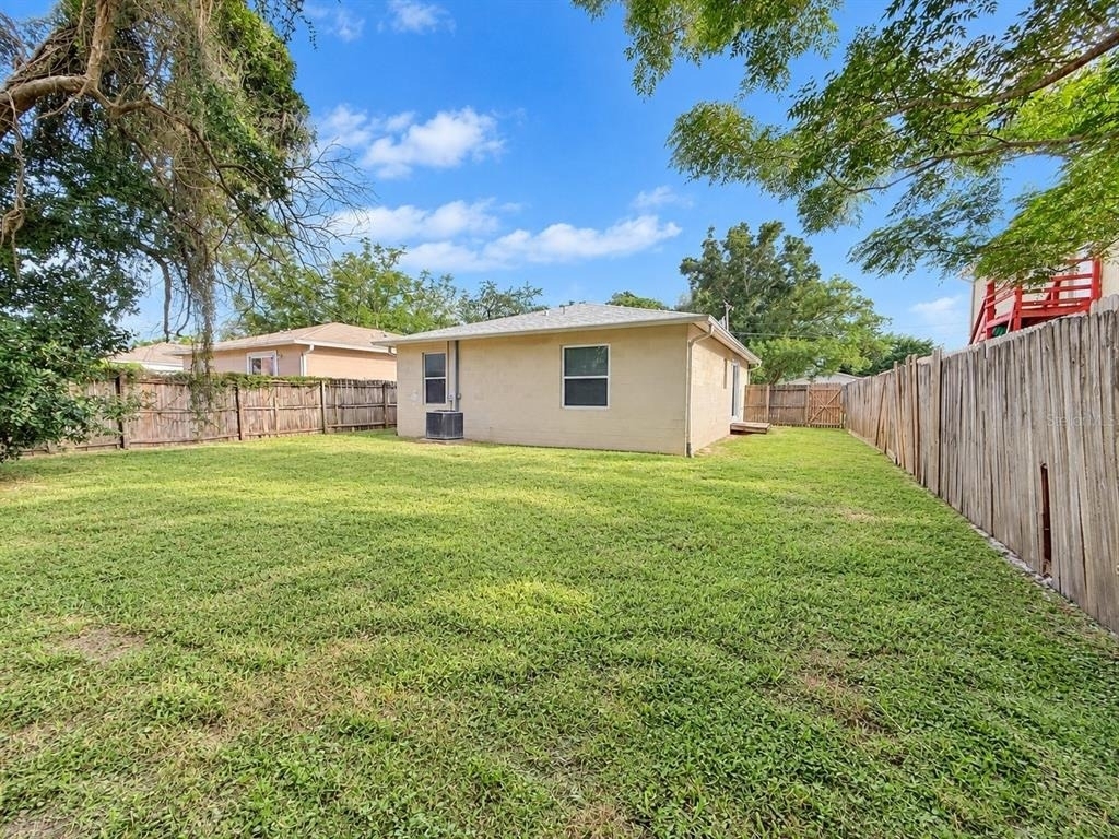1210 E Holland Avenue - Photo 7
