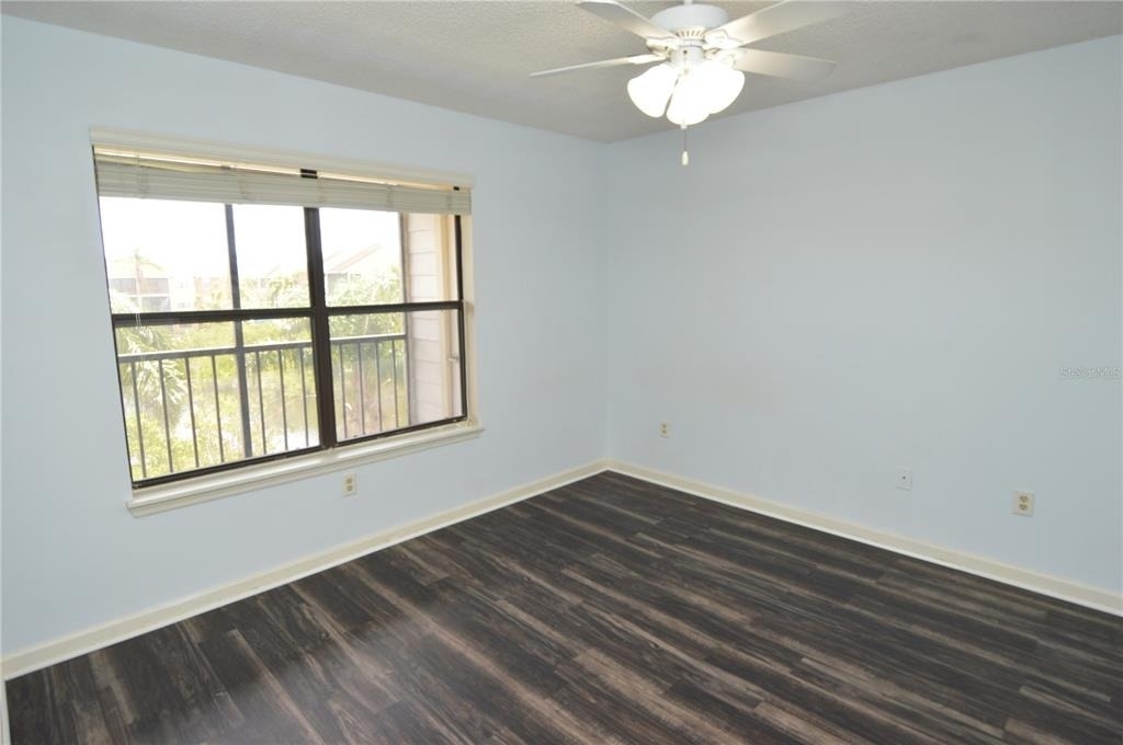 11901 4th Street N - Photo 27