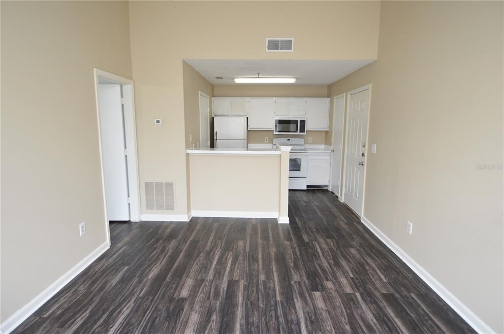 11901 4th Street N - Photo 4