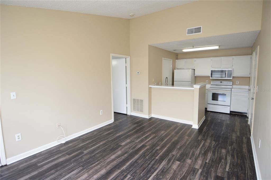 11901 4th Street N - Photo 12