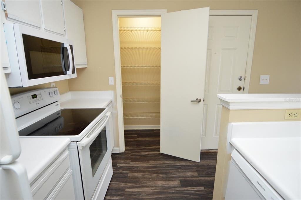 11901 4th Street N - Photo 10