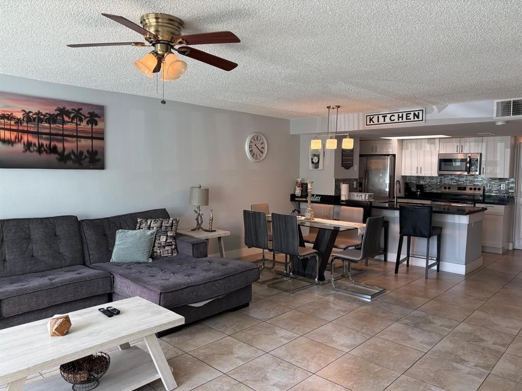 5009 Laguna Bay Circle - Photo 9