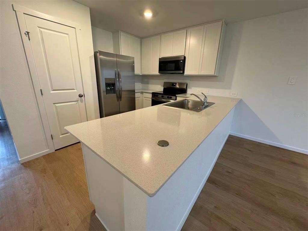 963 Phoenix Street - Photo 6