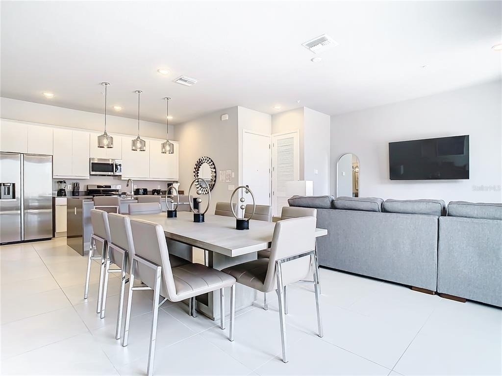 7770 Sandy Ridge Drive - Photo 4