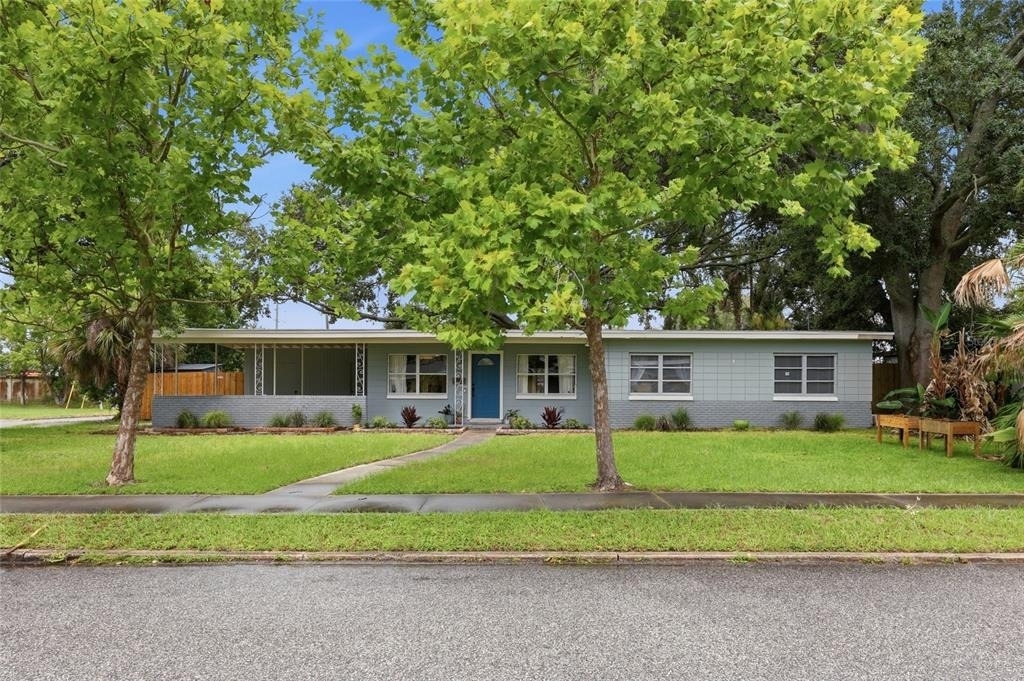 712 Malone Drive - Photo 0