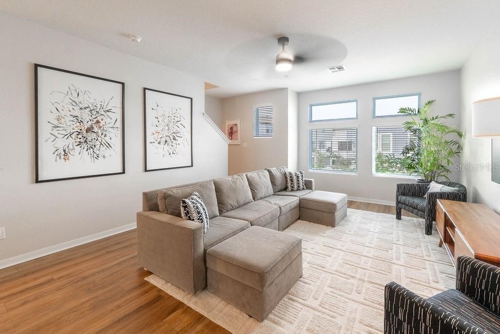 12941 Gabor Avenue - Photo 7