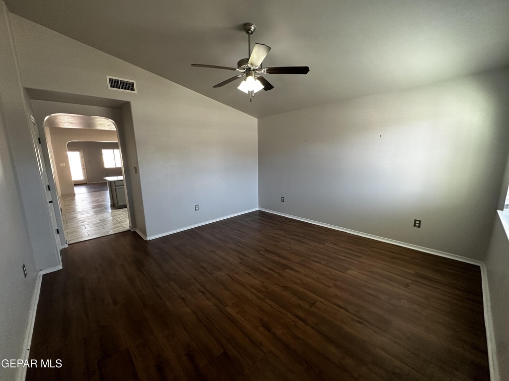 2405 Sparrow Point Street - Photo 1