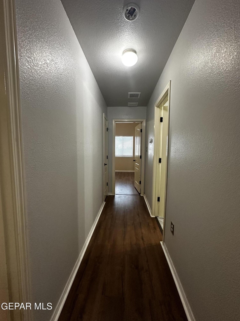 2405 Sparrow Point Street - Photo 9