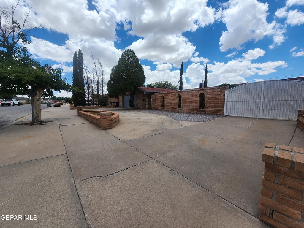 9008 Turrentine Drive - Photo 59