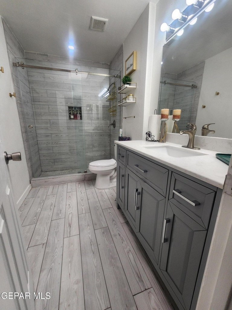 9008 Turrentine Drive - Photo 49