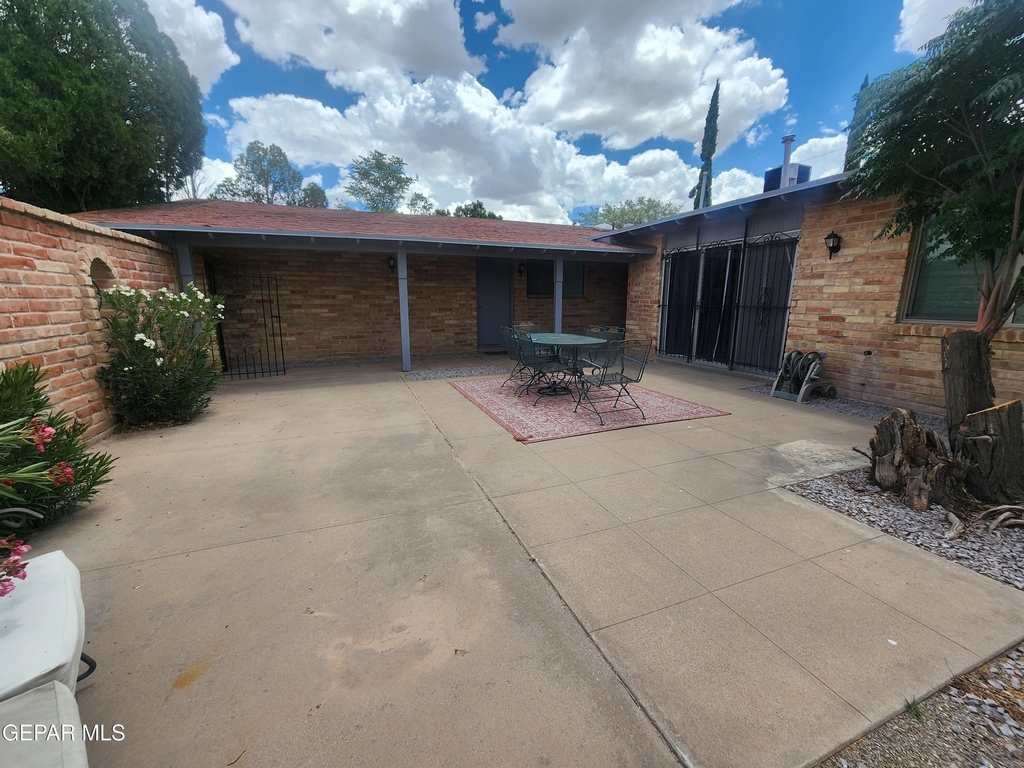 9008 Turrentine Drive - Photo 1