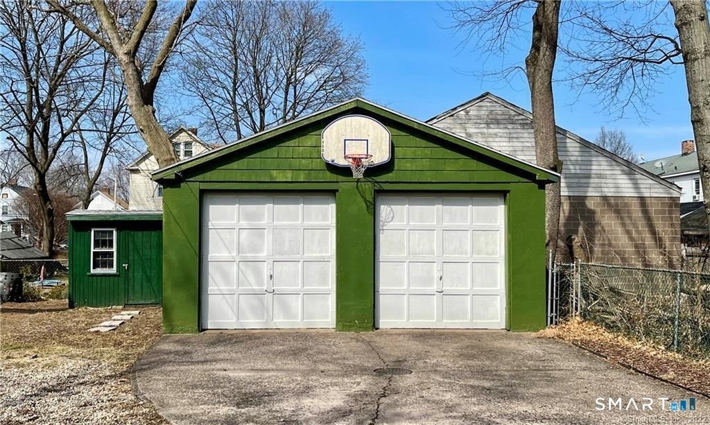 21 Parmalee Avenue - Photo 16