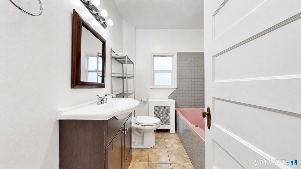 21 Parmalee Avenue - Photo 7