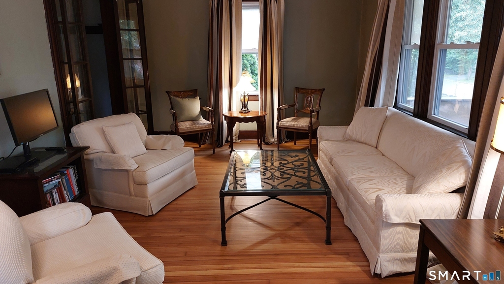 136 Mead Avenue - Photo 1