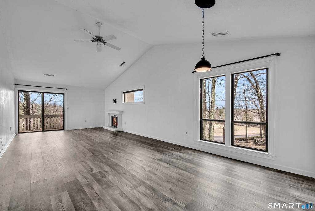 7 Cottonwood Drive - Photo 3
