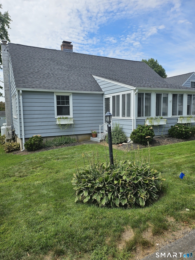 11 Brightwater Road - Photo 0