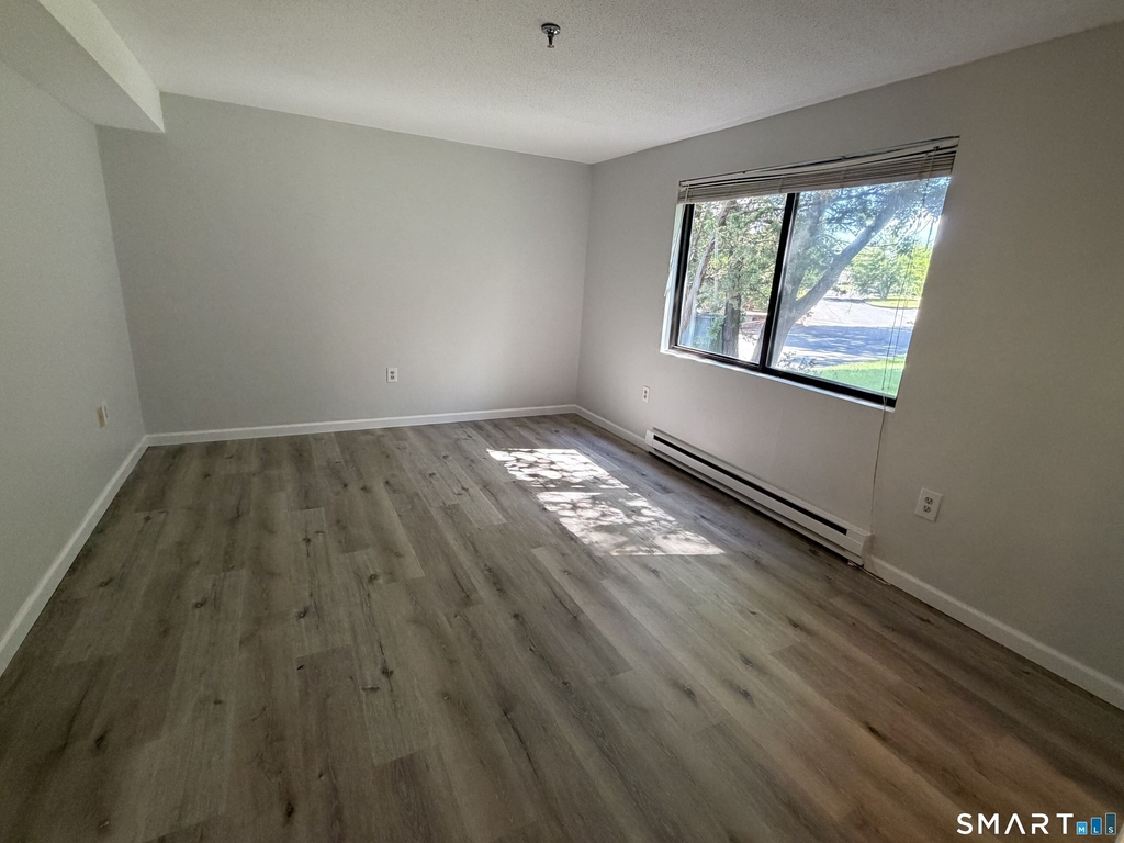 17 Farmington Avenue - Photo 10