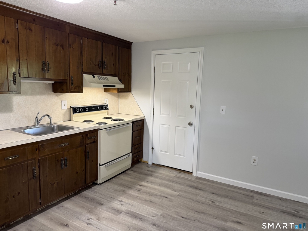 17 Farmington Avenue - Photo 24